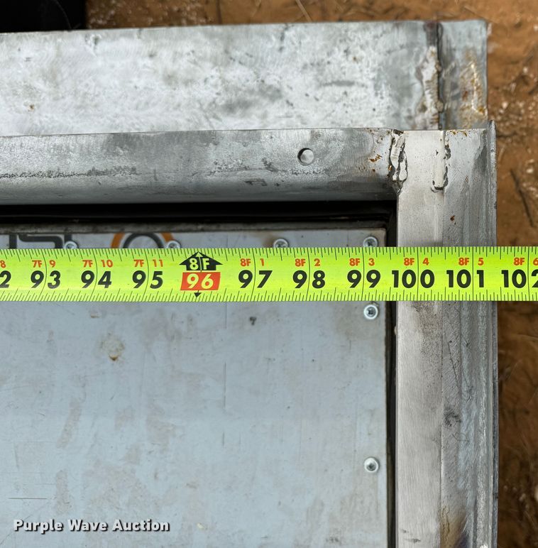 image for item EI6674 Dry van trailer doors 