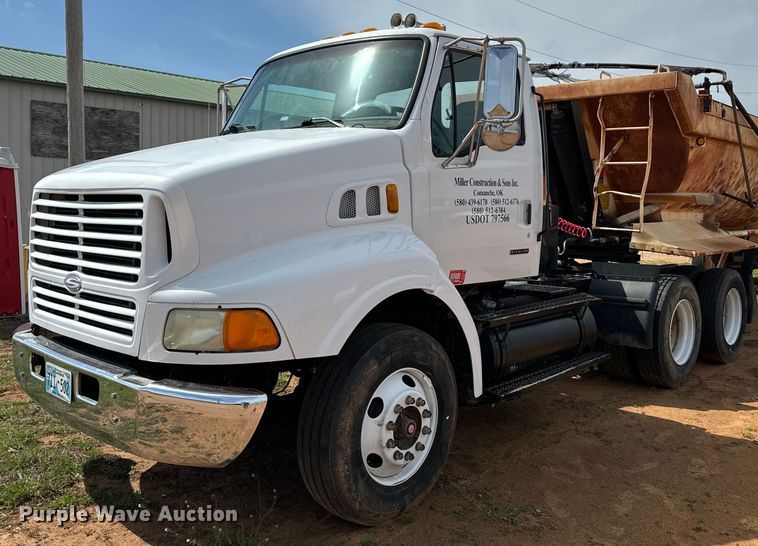 image for item EJ0334 2000 Sterling A-Line semi truck