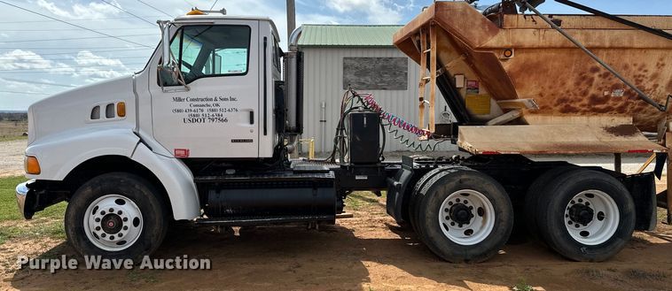 image for item EJ0334 2000 Sterling A-Line semi truck