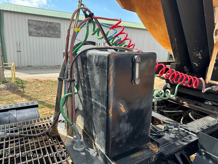 image for item EJ0334 2000 Sterling A-Line semi truck