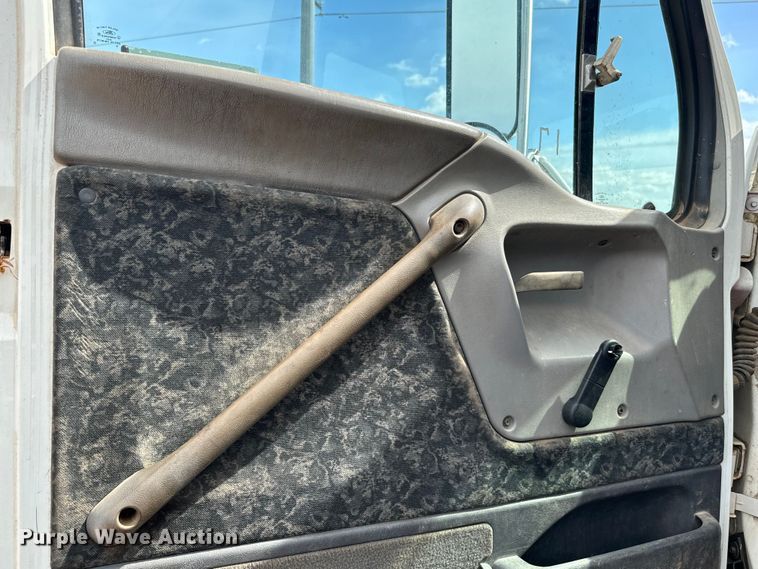 image for item EJ0334 2000 Sterling A-Line semi truck