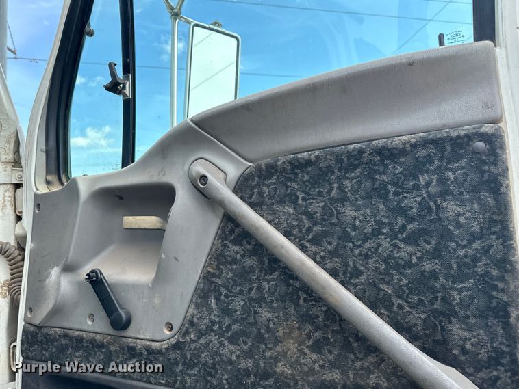 image for item EJ0334 2000 Sterling A-Line semi truck