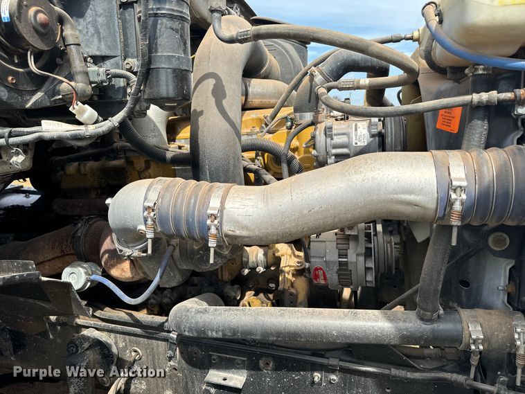 image for item EJ0334 2000 Sterling A-Line semi truck