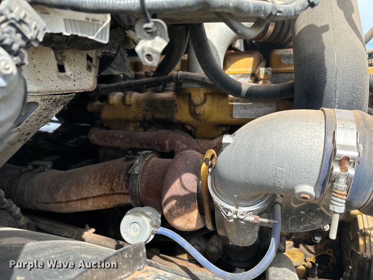 image for item EJ0334 2000 Sterling A-Line semi truck