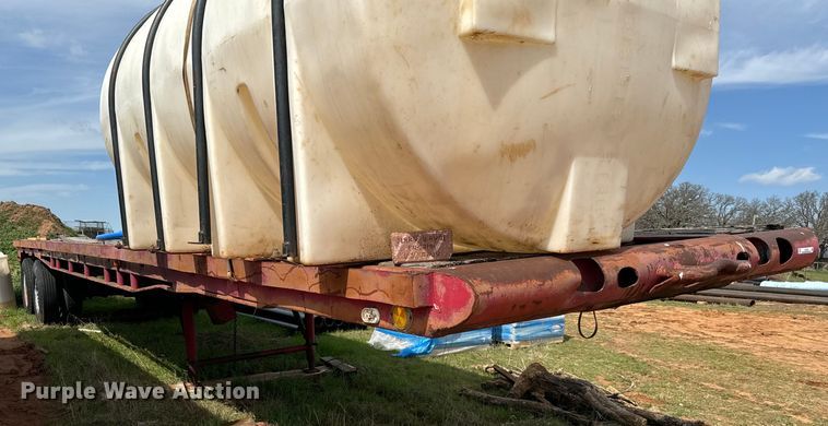 image for item EJ0336 1967 Lufkin flatbed trailer