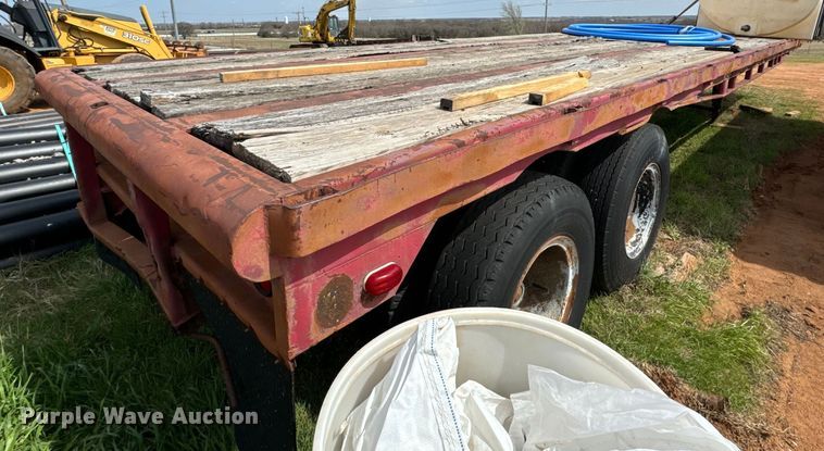 image for item EJ0336 1967 Lufkin flatbed trailer