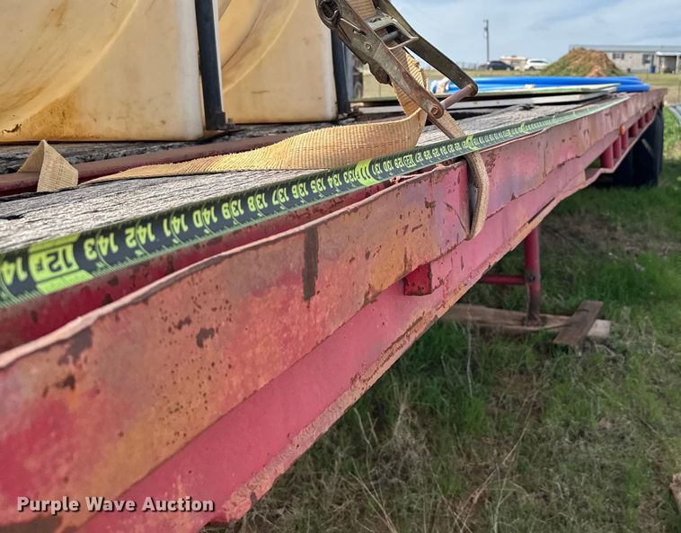 image for item EJ0336 1967 Lufkin flatbed trailer