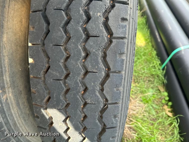 image for item EJ0336 1967 Lufkin flatbed trailer