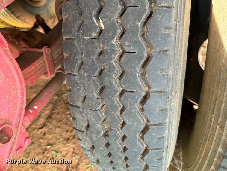 image for item EJ0336 1967 Lufkin flatbed trailer