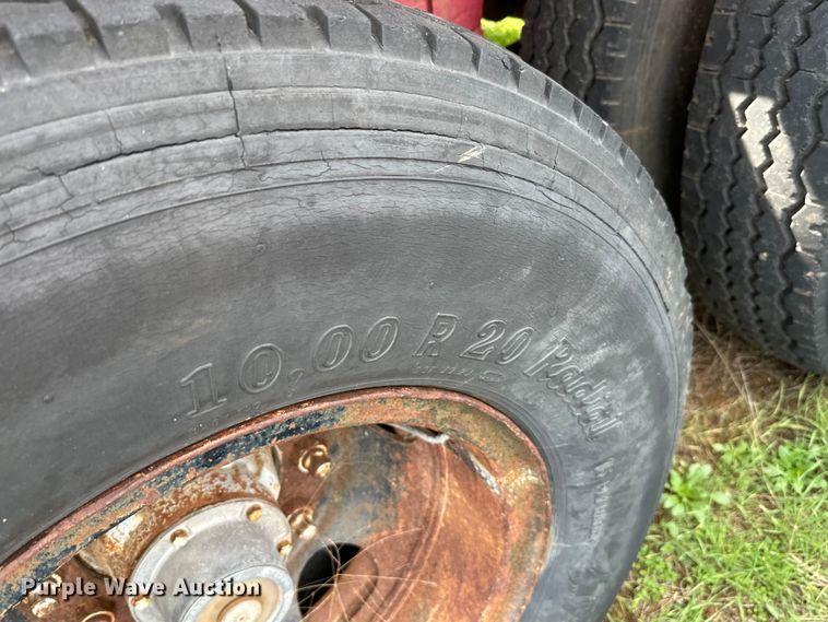 image for item EJ0336 1967 Lufkin flatbed trailer