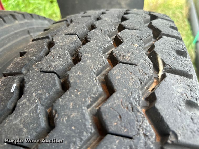 image for item EJ0336 1967 Lufkin flatbed trailer