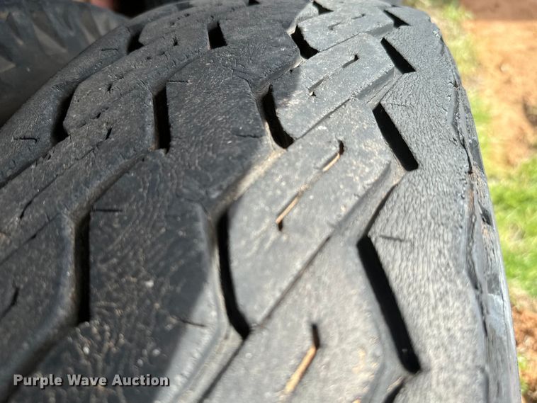 image for item EJ0336 1967 Lufkin flatbed trailer