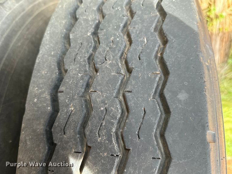 image for item EJ0336 1967 Lufkin flatbed trailer