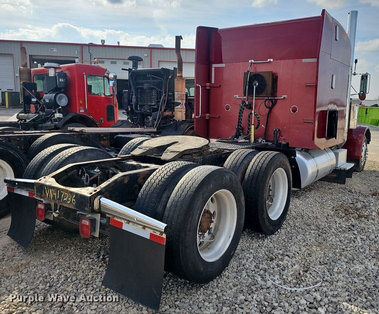 image for item EJ5862 1997 Peterbilt  379 semi truck