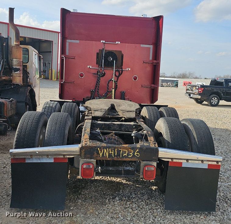 image for item EJ5862 1997 Peterbilt  379 semi truck