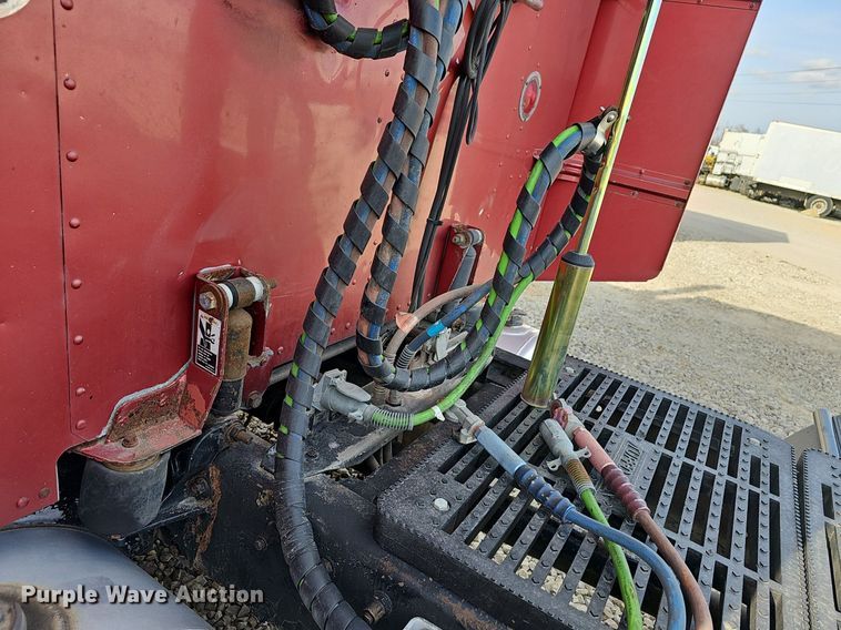 image for item EJ5862 1997 Peterbilt  379 semi truck