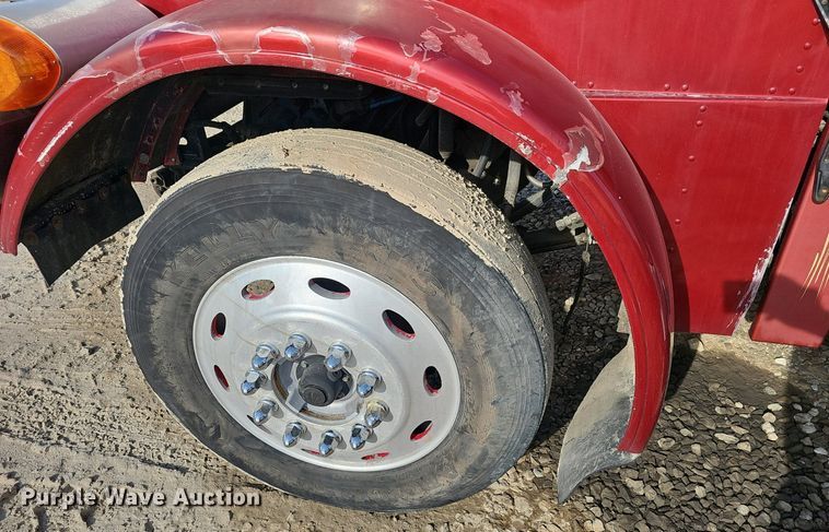 image for item EJ5862 1997 Peterbilt  379 semi truck