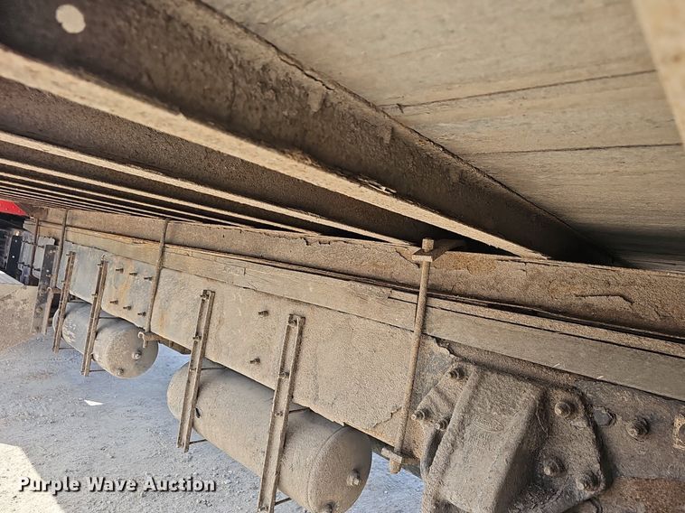 image for item EJ6025 2009 Peterbuilt  PB335 box truck