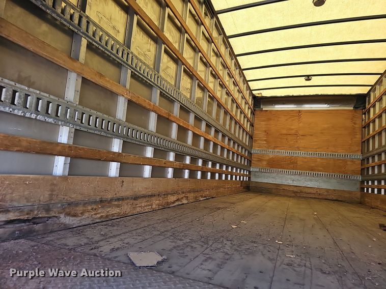 image for item EJ6025 2009 Peterbuilt  PB335 box truck