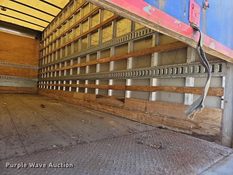 image for item EJ6025 2009 Peterbuilt  PB335 box truck