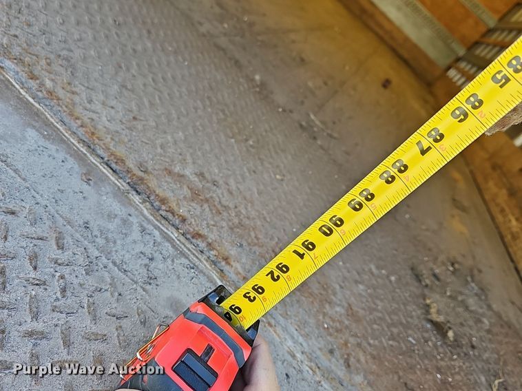 image for item EJ6025 2009 Peterbuilt  PB335 box truck