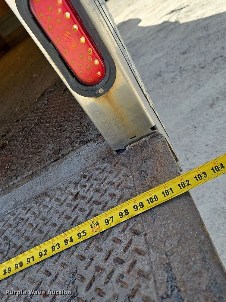 image for item EJ6025 2009 Peterbuilt  PB335 box truck