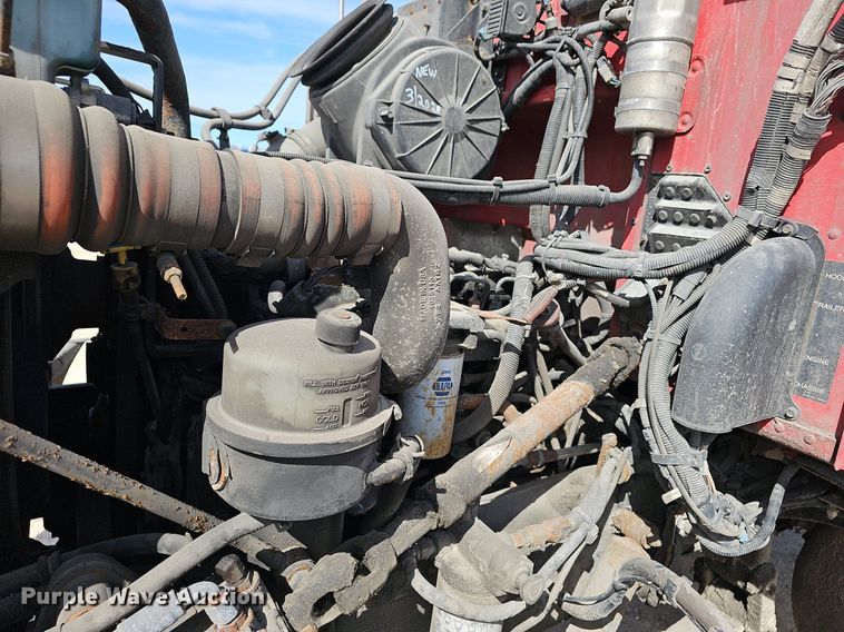 image for item EJ6025 2009 Peterbuilt  PB335 box truck