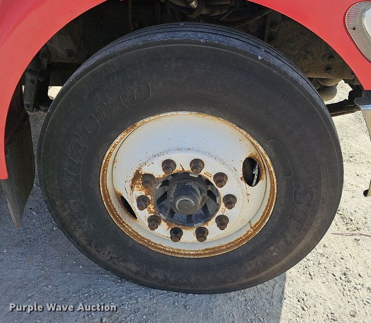 image for item EJ6025 2009 Peterbuilt  PB335 box truck