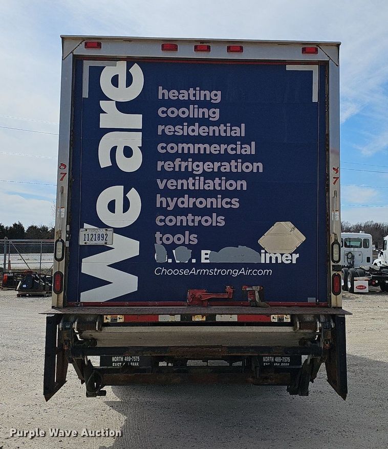 image for item EJ6026 2009 Peterbilt  PB335 box truck