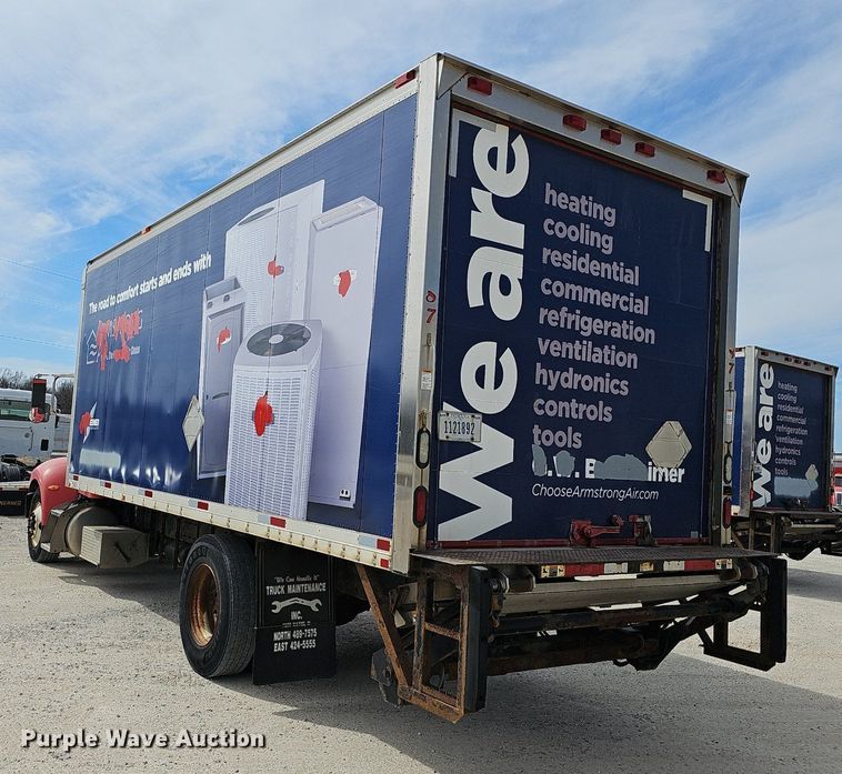 image for item EJ6026 2009 Peterbilt  PB335 box truck