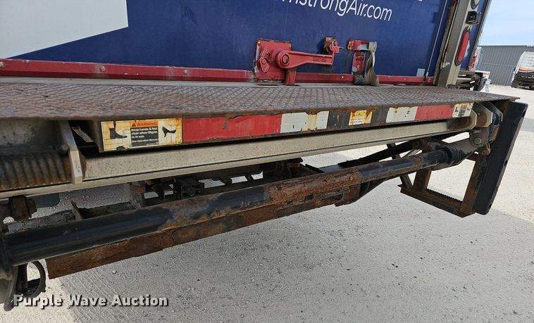 image for item EJ6026 2009 Peterbilt  PB335 box truck