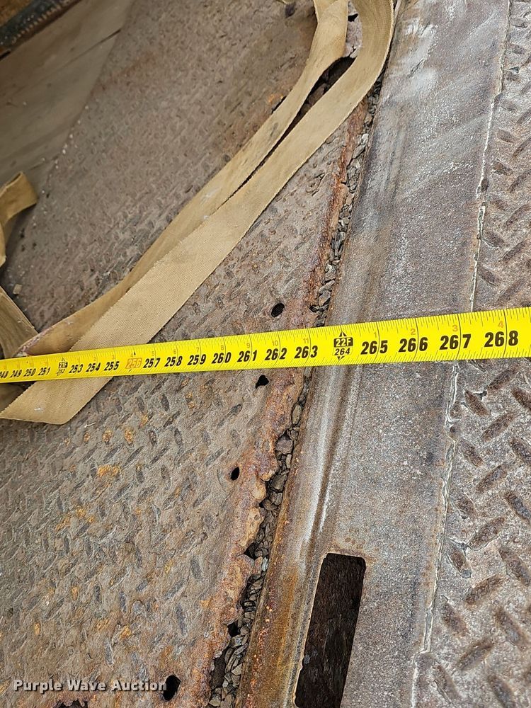 image for item EJ6026 2009 Peterbilt  PB335 box truck