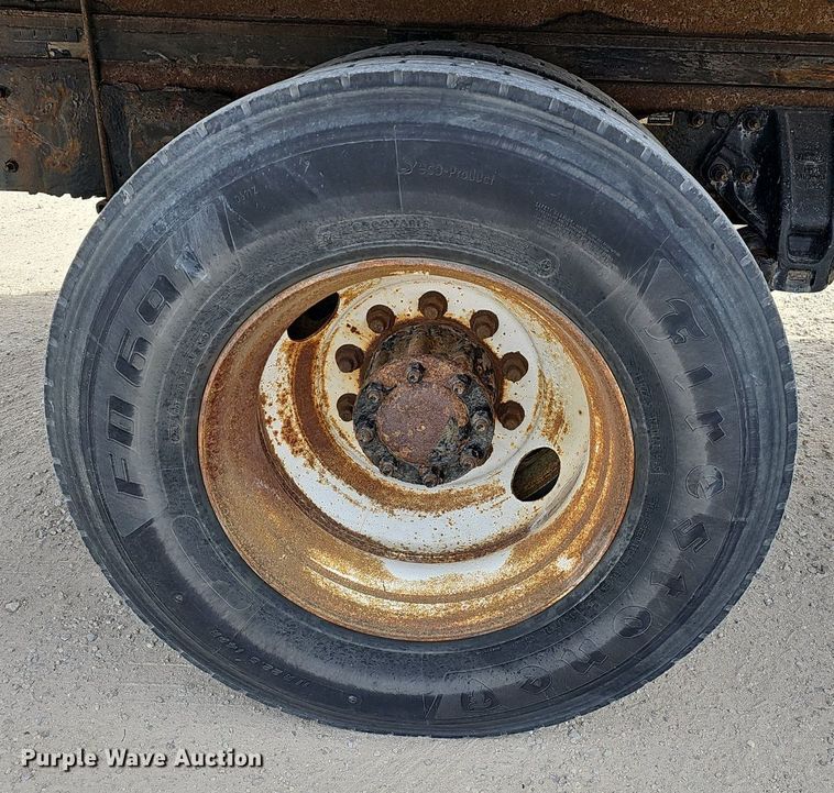 image for item EJ6026 2009 Peterbilt  PB335 box truck