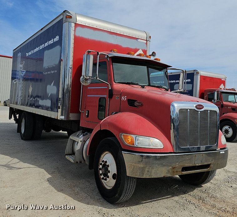 image for item EJ6027 2009 Peterbilt  PB335 box truck