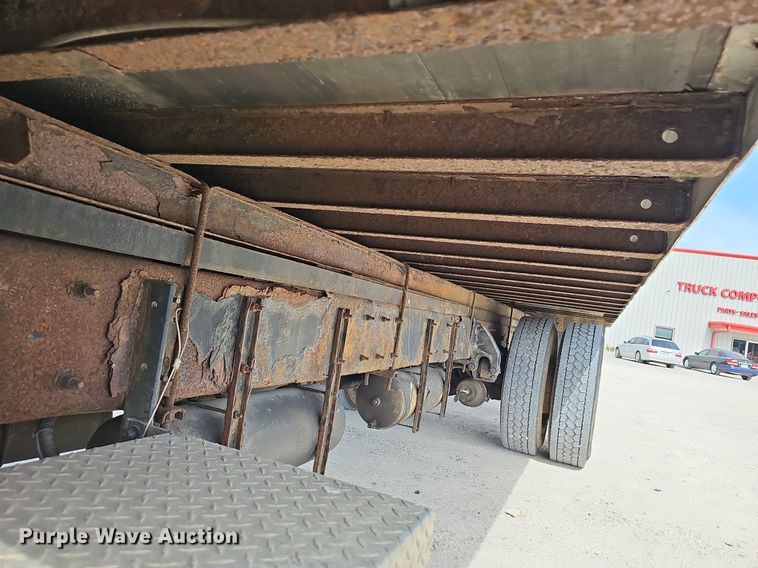 image for item EJ6027 2009 Peterbilt  PB335 box truck