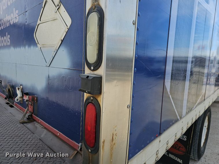 image for item EJ6027 2009 Peterbilt  PB335 box truck