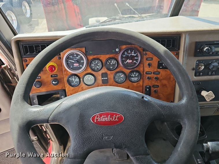 image for item EJ6027 2009 Peterbilt  PB335 box truck