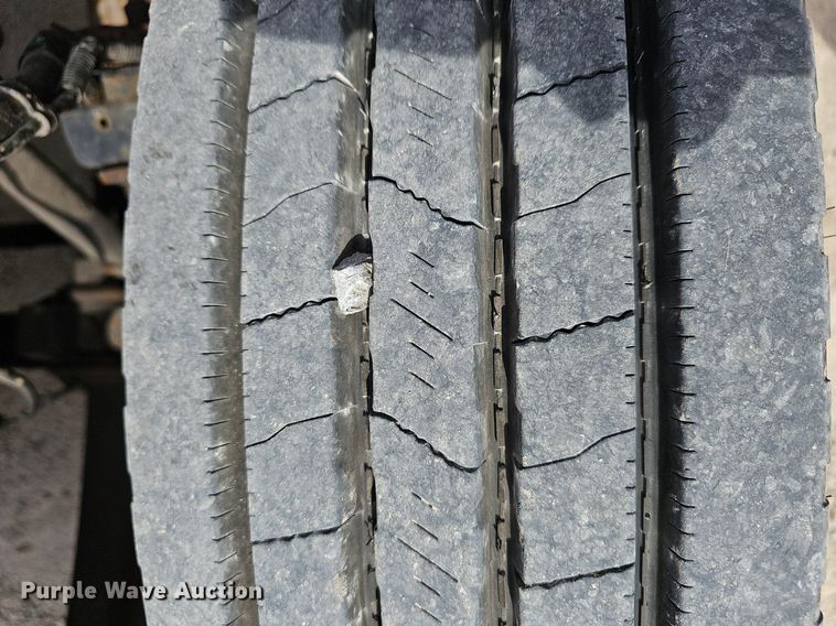 image for item EJ6027 2009 Peterbilt  PB335 box truck