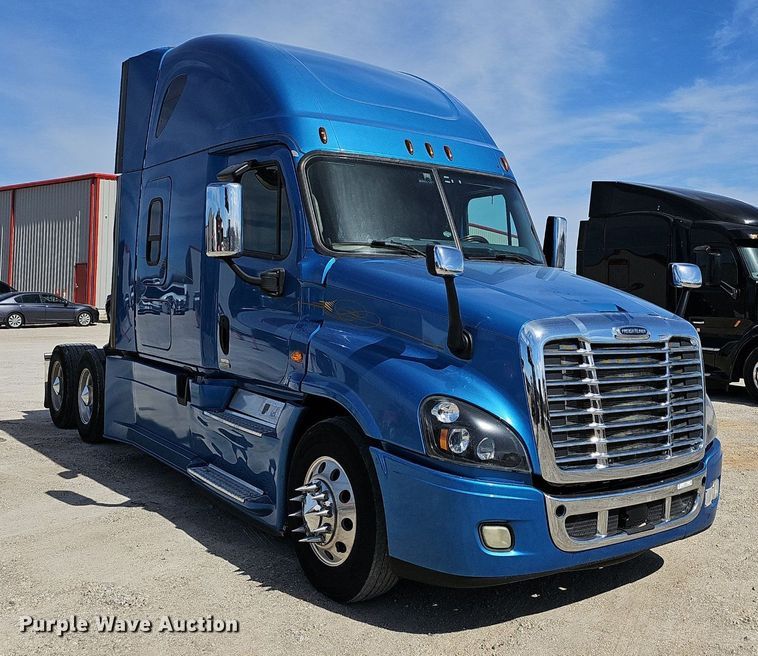 image for item EJ6029 2017 Freightliner Cascadia Evolution semi truck