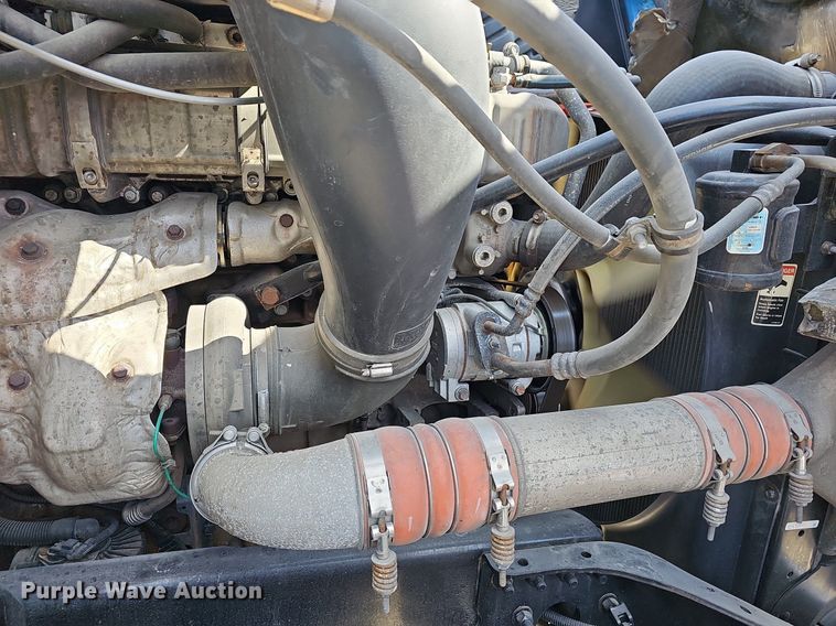 image for item EJ6029 2017 Freightliner Cascadia Evolution semi truck