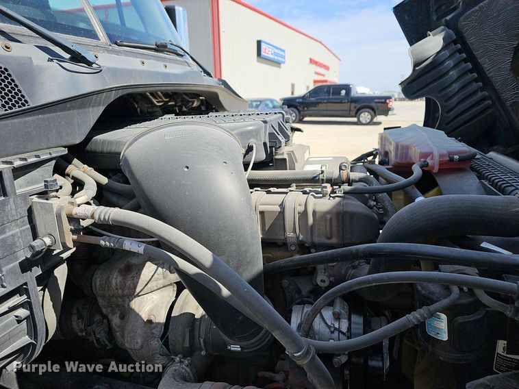 image for item EJ6029 2017 Freightliner Cascadia Evolution semi truck