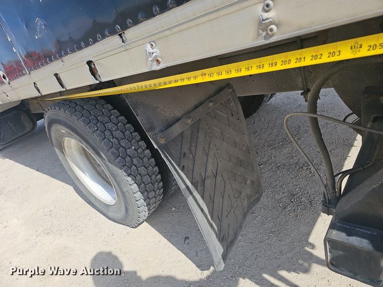 image for item EJ6030 1999 International 4700  box truck