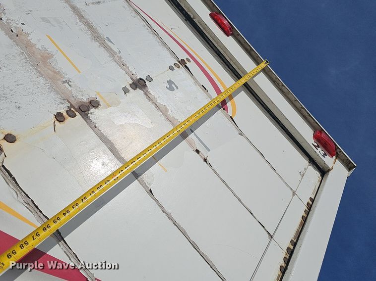 image for item EJ6030 1999 International 4700  box truck