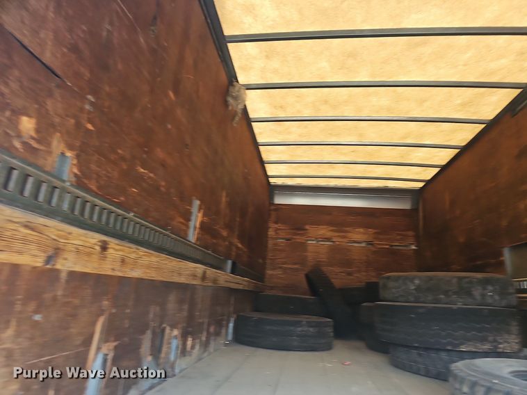 image for item EJ6030 1999 International 4700  box truck