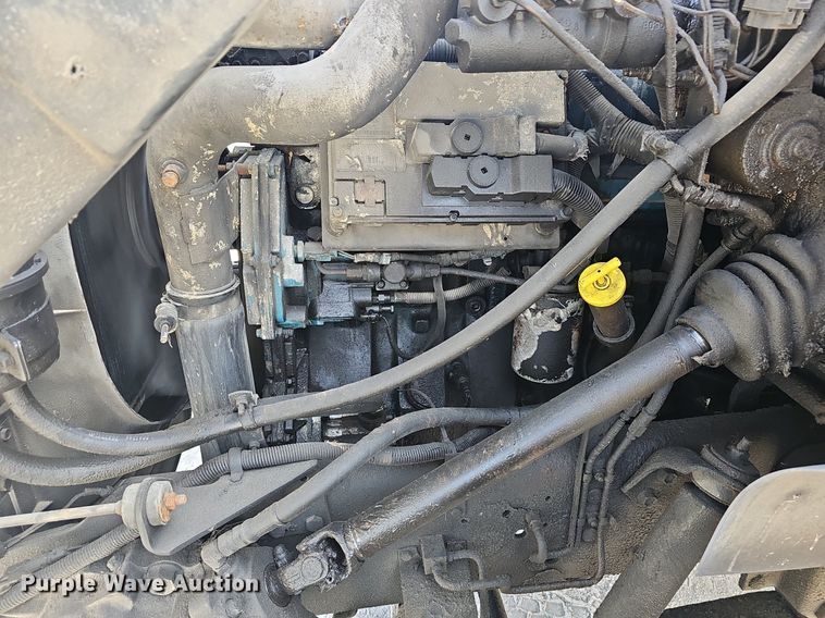 image for item EJ6030 1999 International 4700  box truck