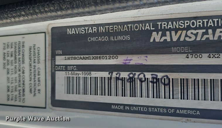 image for item EJ6030 1999 International 4700  box truck