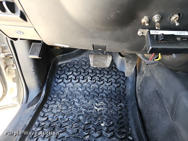 image for item EJ6031 2011 Dodge Ram 4500HD utility / service truck