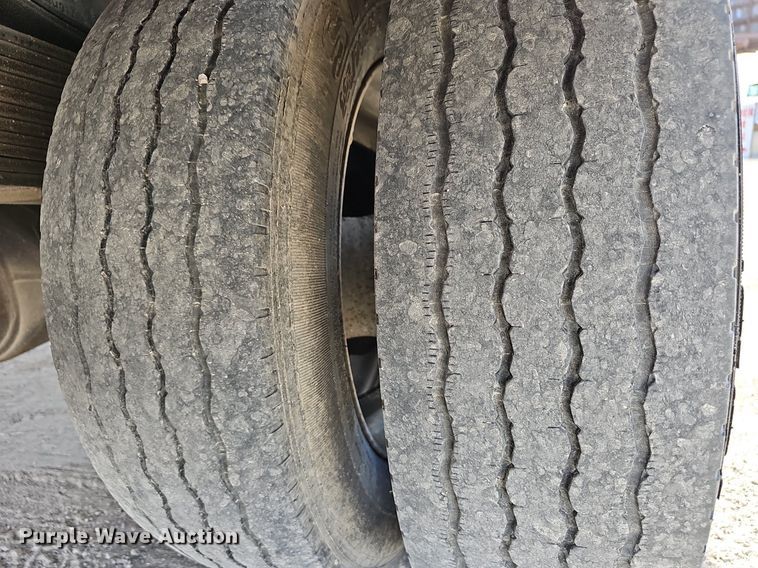 image for item EJ6031 2011 Dodge Ram 4500HD utility / service truck