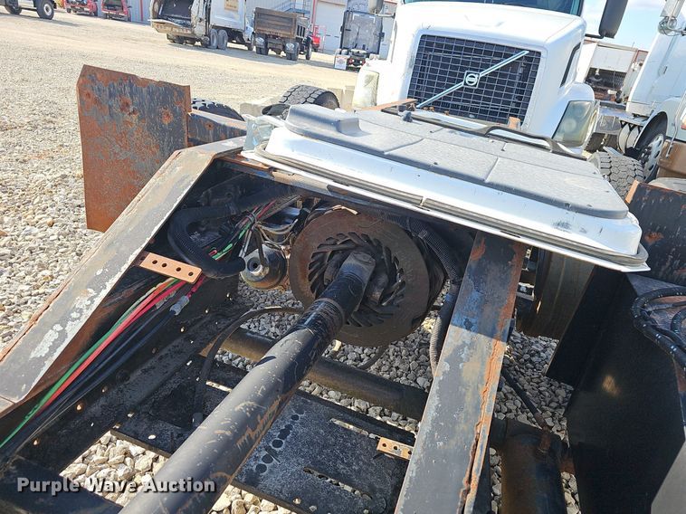 image for item EJ6033 2009 Autocar Xpeditor truck cab and chassis