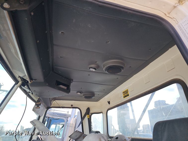 image for item EJ6033 2009 Autocar Xpeditor truck cab and chassis